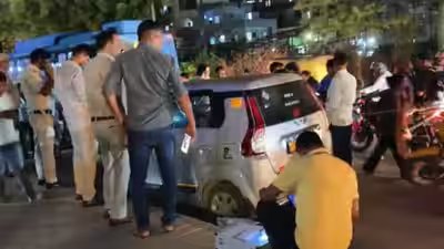 दिल्ली सदमा: कार के अंदर कैब ड्राइवर की चाकू मारकर हत्या; पुलिस को यात्रियों पर संदेह | दिल्ली समाचार