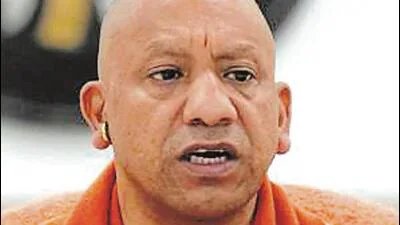 जनता दर्शन: योगी ने अधिकारियों से भू-माफियाओं के खिलाफ कार्रवाई तेज करने को कहा