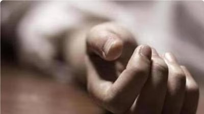 संतकबीरनगर में ट्रक से कुचलकर दंपत्ति और दो पोतों की मौत