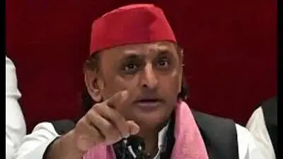 मंत्री के इस्तीफा देने तक संसद में मुद्दा उठाते रहेंगे: अखिलेश