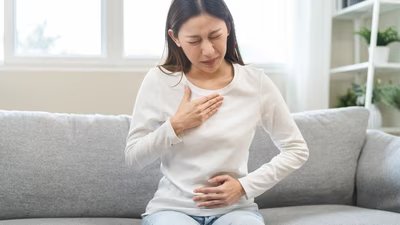 हर मानसून में बीमार पड़ना? गैस्ट्रोएंटेरोलॉजिस्ट 5 सामान्य पाचन समस्याएं, चेतावनी संकेत और निवारक युक्तियाँ साझा करते हैं