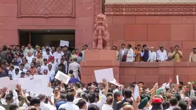 नीट-यूजी पेपर लीक: ‘पीएम मोदी की माफी का इंतजार’: संसद में एनईईटी विरोध दबाव बनाए रखने के लिए विपक्ष | भारत समाचार