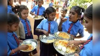 केला, फिर! मूल्य वृद्धि ने कर्नाटक में मध्याह्न भोजन के बजट को धीमा कर दिया | बेंगलुरु समाचार